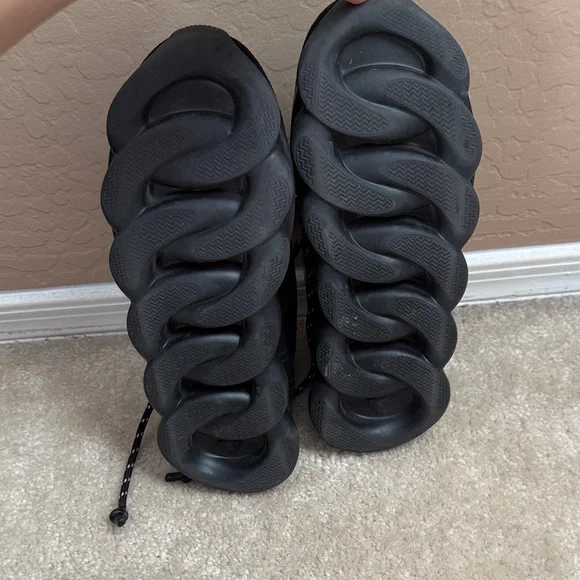 Versace Black Sneakers chain reaction